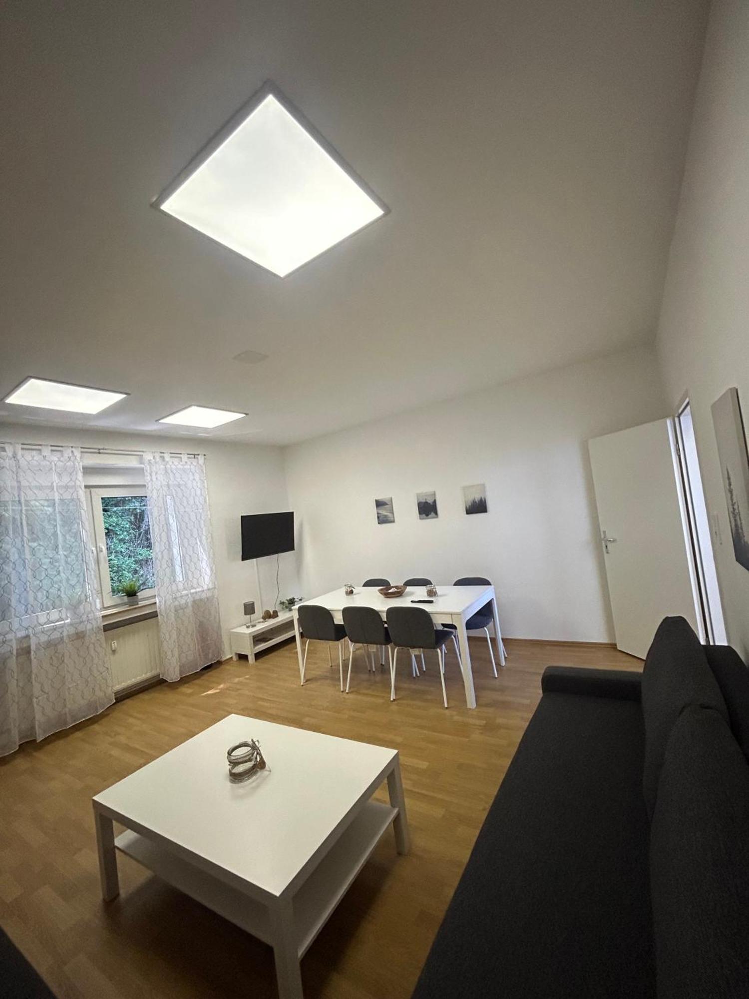 Gemuetliche Ferienwohnung - Voll Ausgestattet, Zentral Aber Ruhig ! ヴッパータール エクステリア 写真