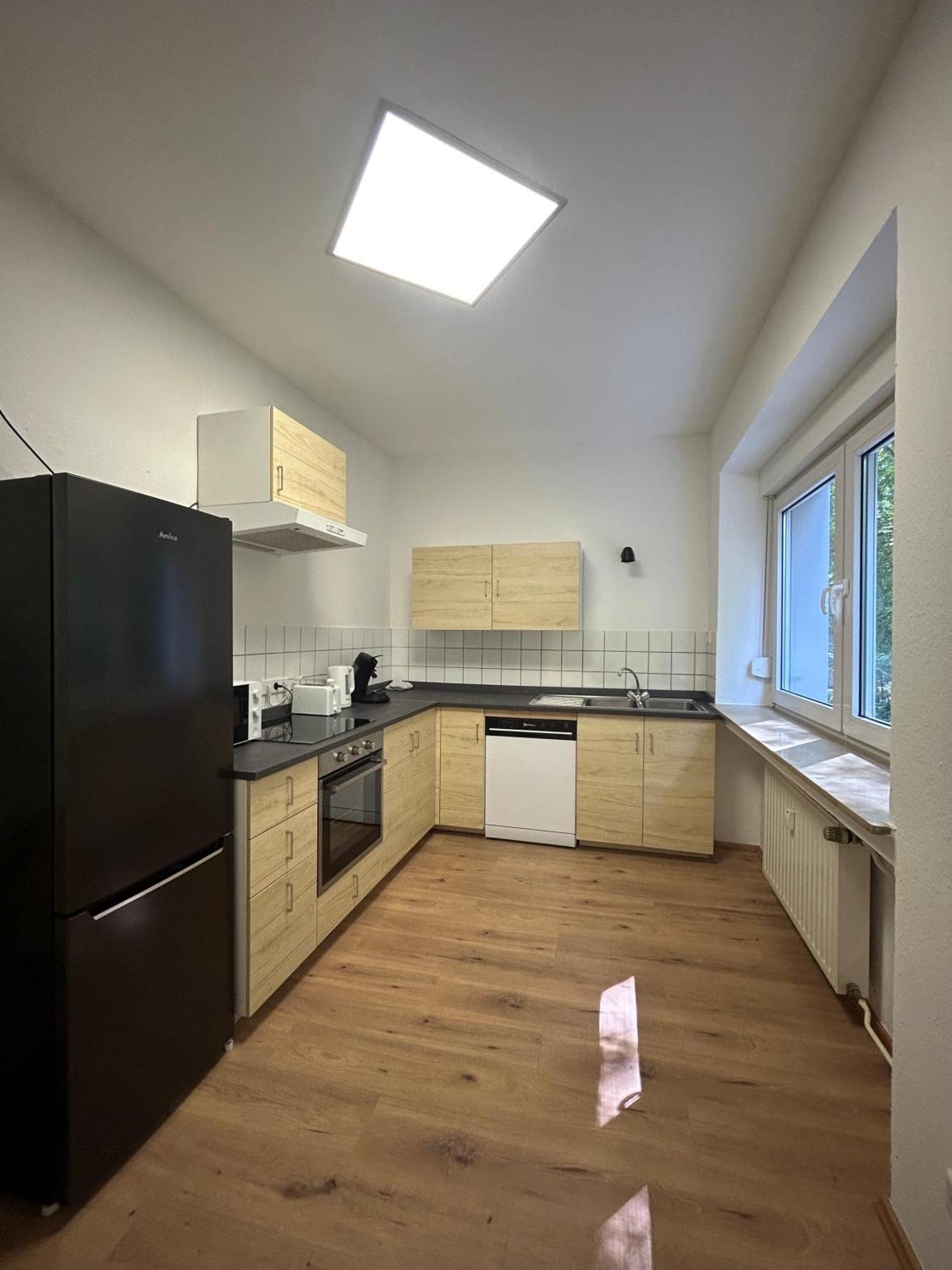 Gemuetliche Ferienwohnung - Voll Ausgestattet, Zentral Aber Ruhig ! ヴッパータール エクステリア 写真