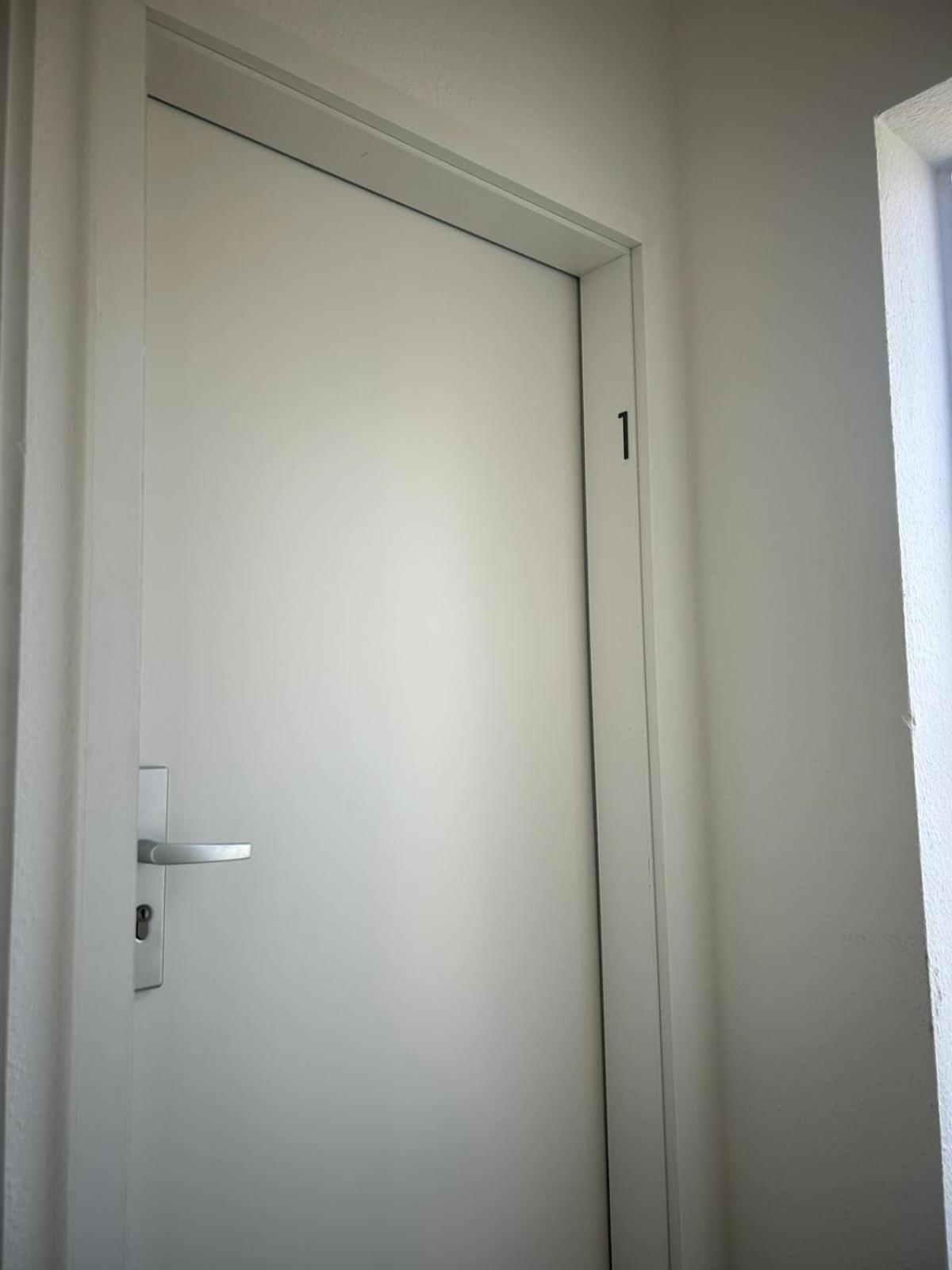 Gemuetliche Ferienwohnung - Voll Ausgestattet, Zentral Aber Ruhig ! ヴッパータール エクステリア 写真
